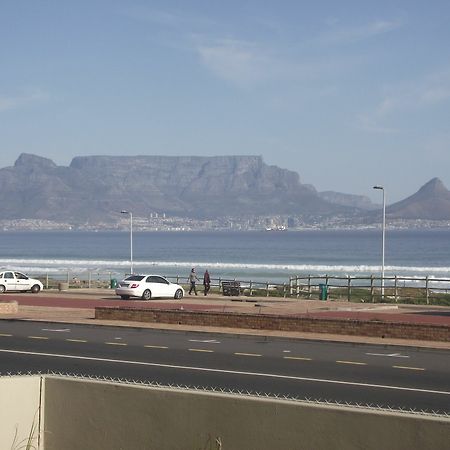 Blouberg Beachfront Accommodation Bloubergstrand Exterior foto