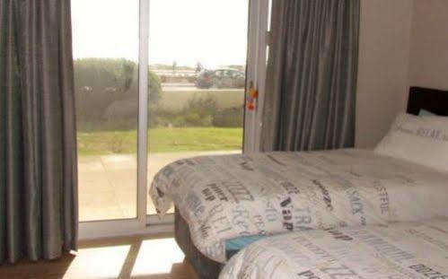 Blouberg Beachfront Accommodation Bloubergstrand Exterior foto